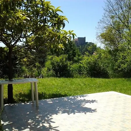 Family House With Garden * フォズディノーヴォ
